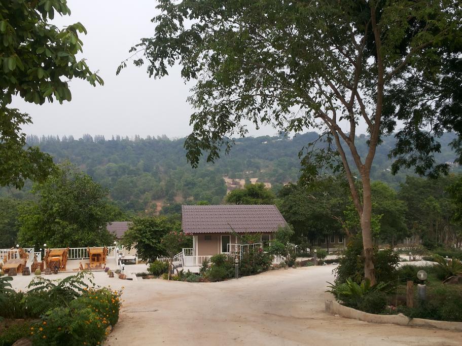 Hotel Wind Hills Nakhonratchasima Zewnętrze zdjęcie
